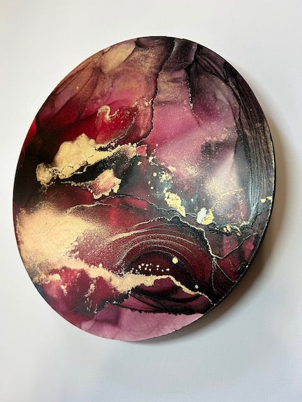 Mystical art with a touch of the mythical. Inspired by the Phoenix rising and symbolic of rebirth, resilience and courage. Dark tones of deep red and black lapse into shades with brass highlights.
An eye catching, ethereal abstraction perfect for red lovers, goths and whimsigoth room decor.
